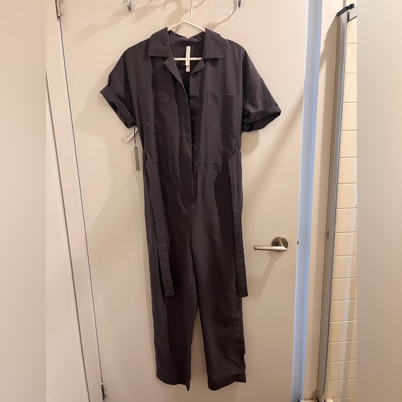 Aritzia Pants - Aritzia jumpsuit